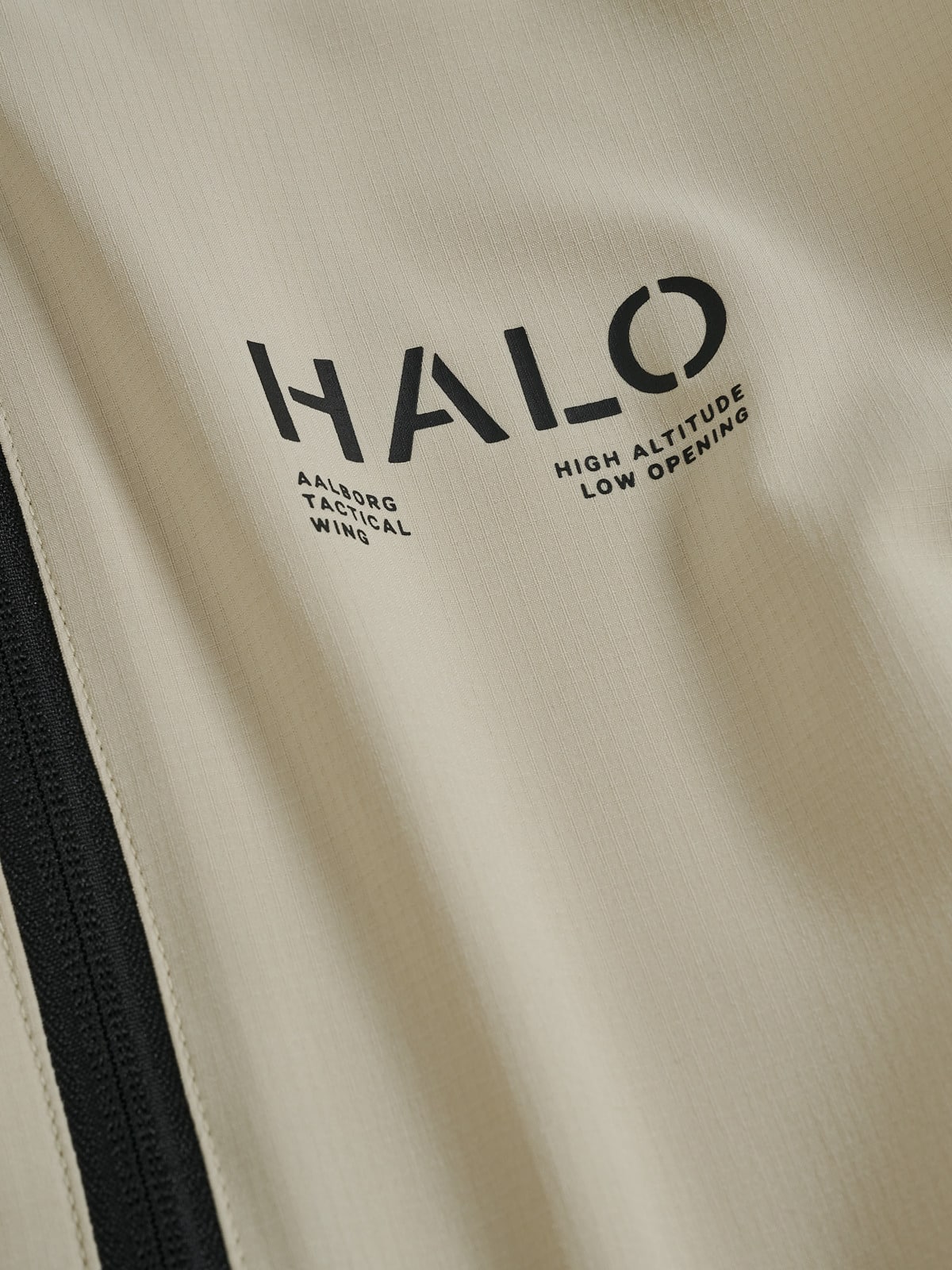 HALO Tech Vest - Oyster Gray Close Up